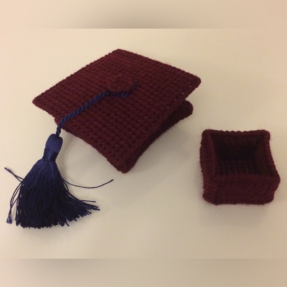 New Graduate Gift Box Ring Jewelry Storage Graduation School Burgundy Red Blue